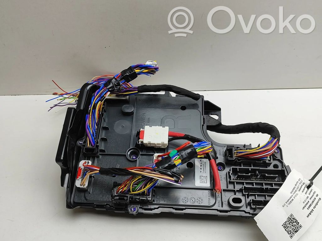 Tesla Model Y Juniper Central body control module 