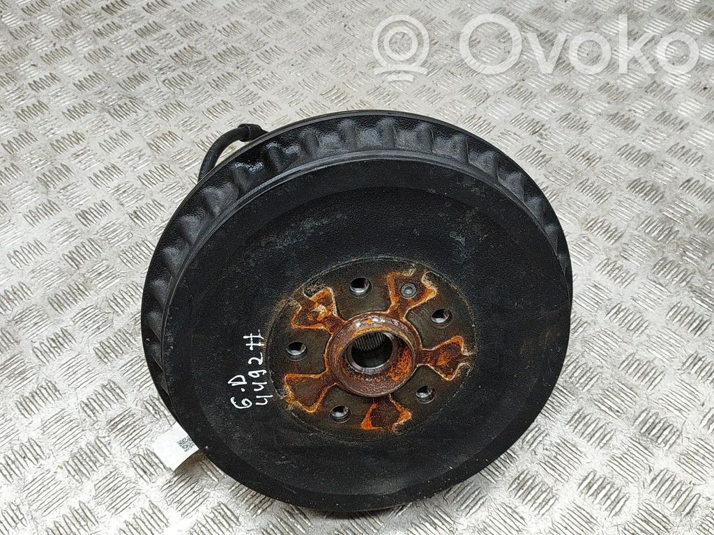 Cubo de rueda trasera   1EA609076,1EA505436M