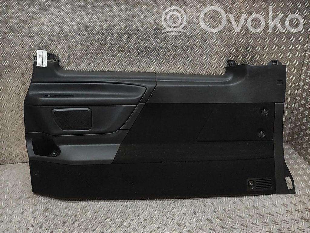 Mercedes-Benz Vito Viano W447 Boczek / Tapicerka / bagażnika 