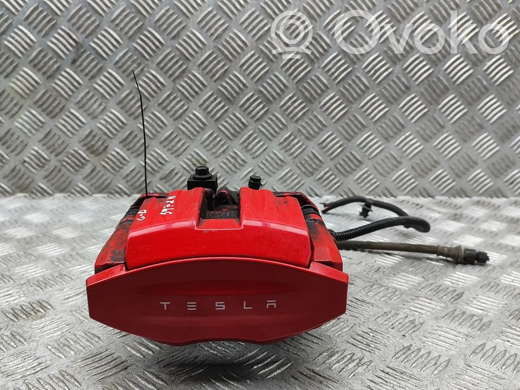 Tesla Model S Takajarrusatula 