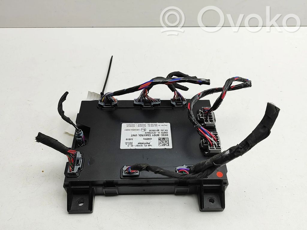 Tesla Model S Central body control module 