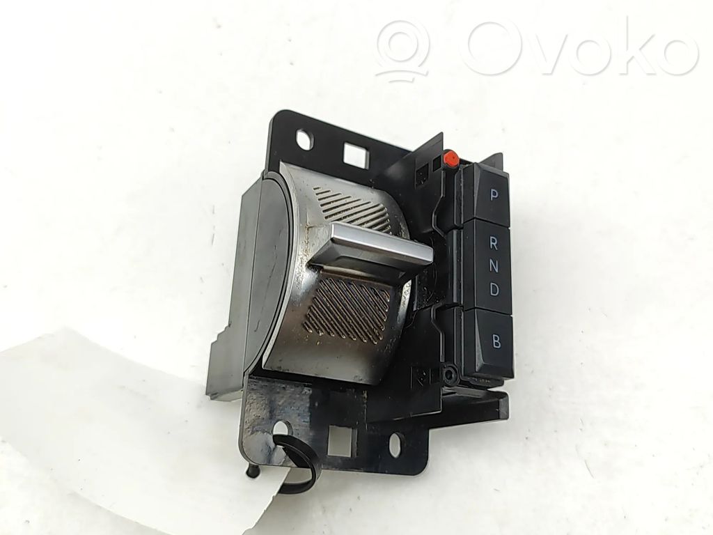 Opel Mokka B Gear shifter/selector 