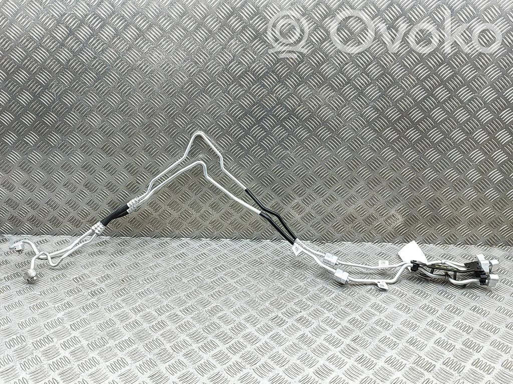 BMW XM Tuyau de climatisation