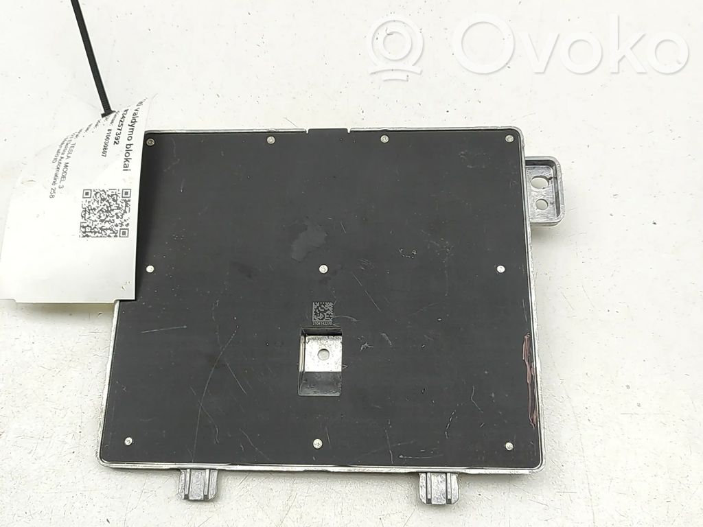 Tesla Model 3 Wireless charging module 
