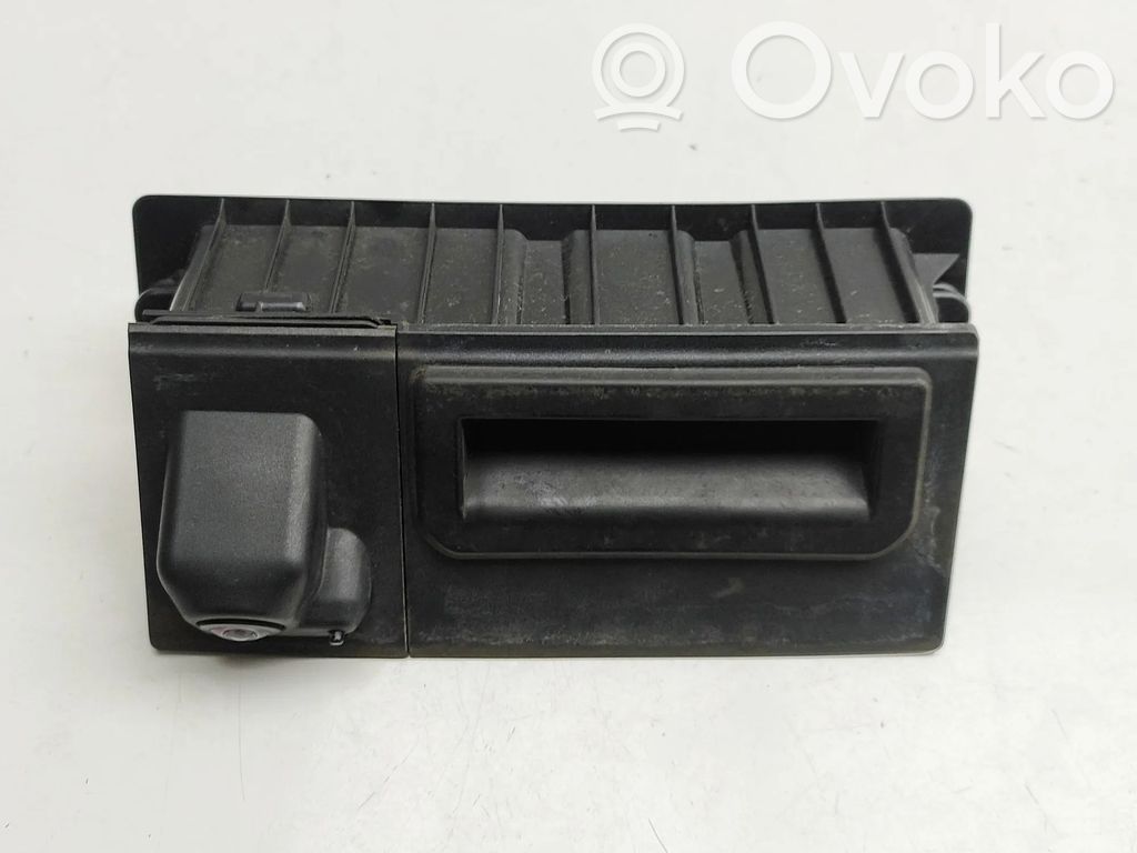Reversing camera   6V0827566,4K8980553A