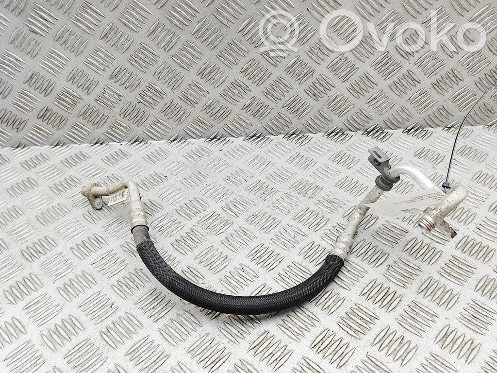 Opel Vivaro Tuyau de climatisation 