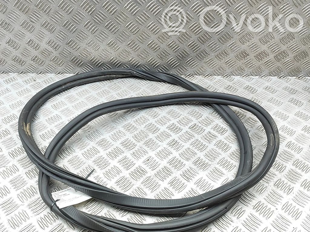 BMW X6M G06 F96 Gumowa uszczelka drzwi tylnych 