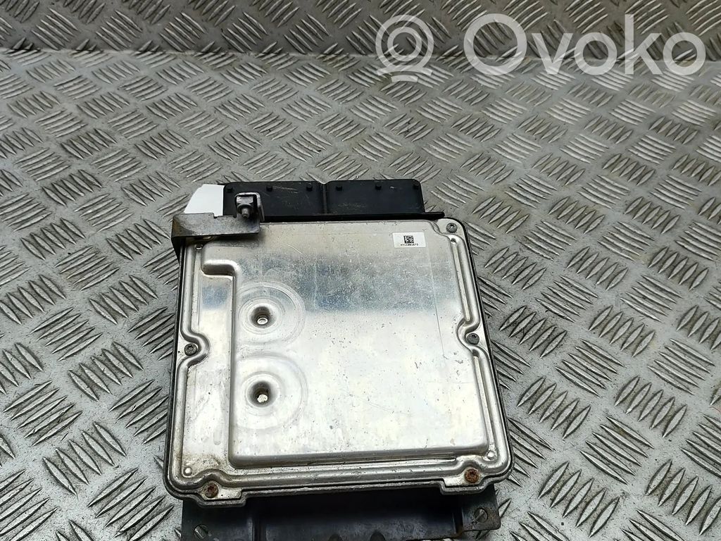 Volkswagen Touareg II Engine control unit/module 