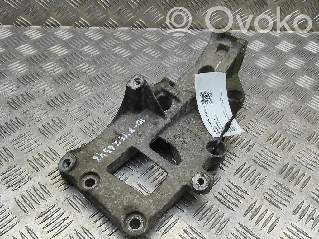 Volkswagen Golf V Generator/alternator bracket 