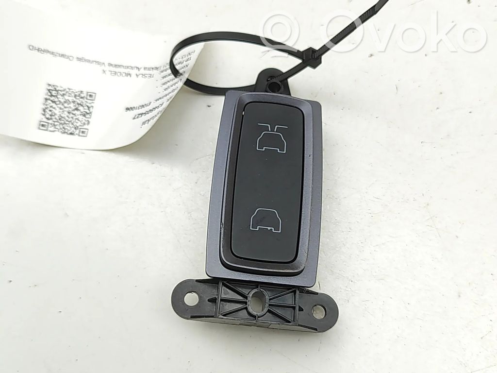 Tesla Model X Other switches/knobs/shifts 