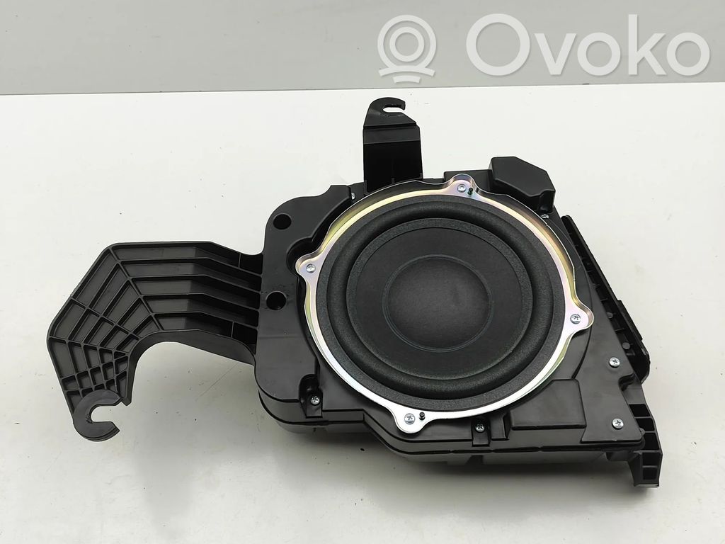 Lexus NX Altavoz subwoofer 