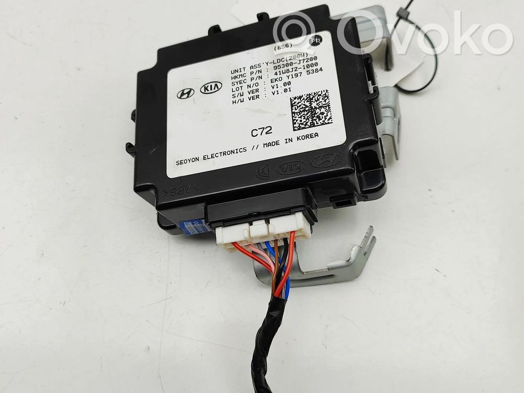 KIA Xceed Voltage converter/converter module 
