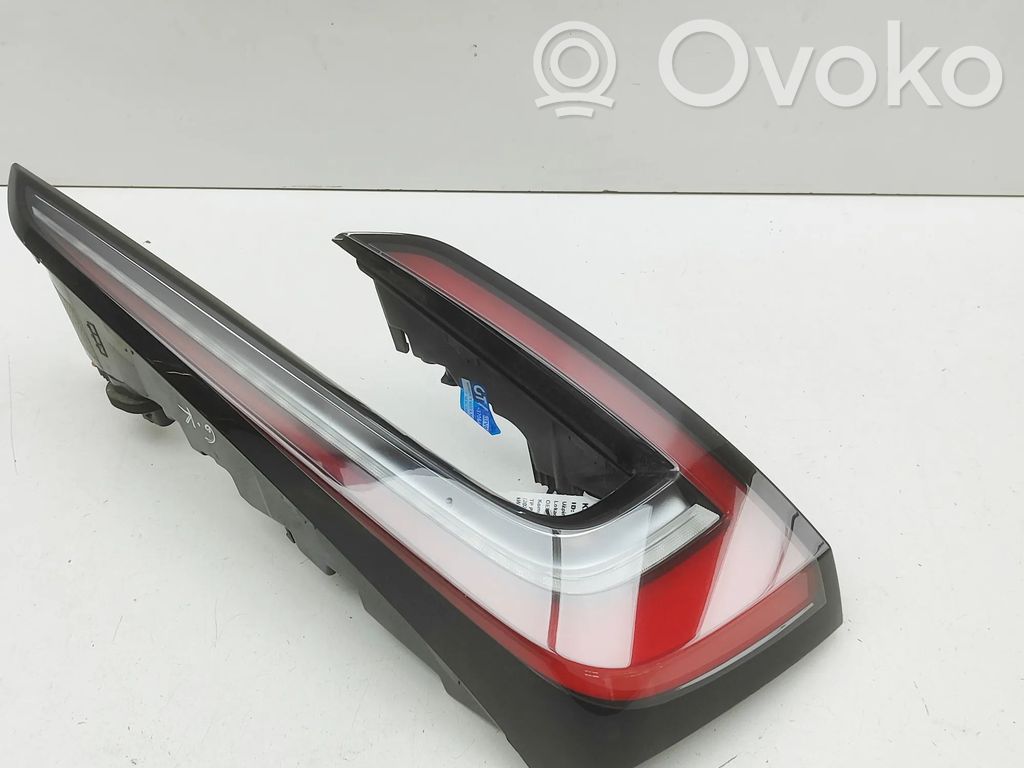 Tesla Model 3 Highland Takaluukun takavalot 