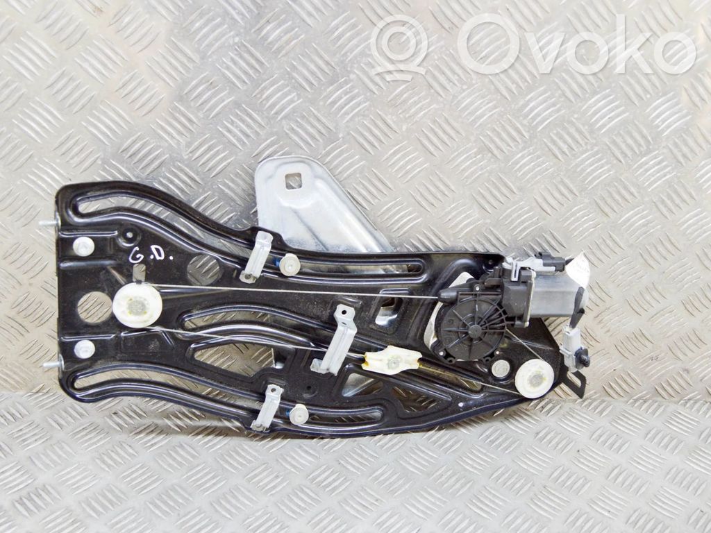 Peugeot 207 Elektryczny podnośnik szyby drzwi tylnych 