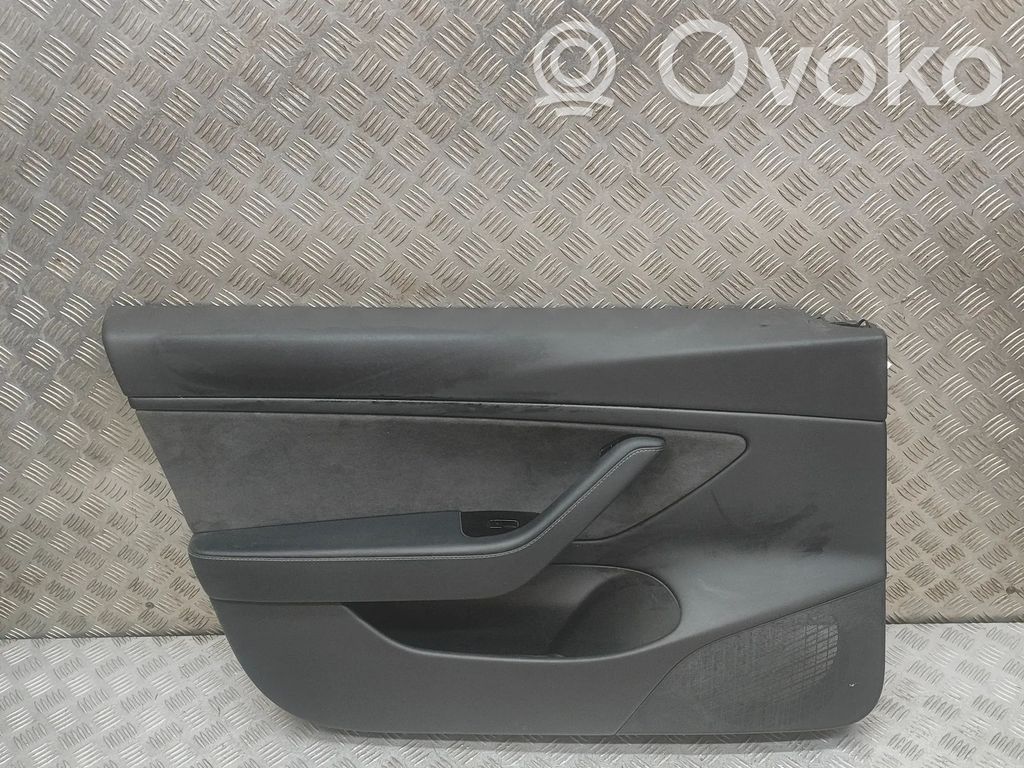 Tesla Model 3 Rivestimento del pannello della portiera anteriore 