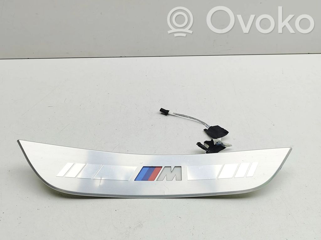 BMW 8 G16 side skirts sill cover 