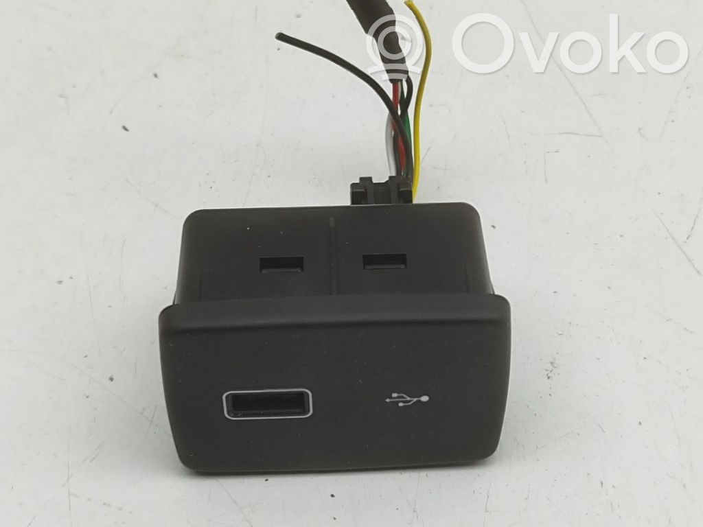 Peugeot Boxer Enchufe conector USB 