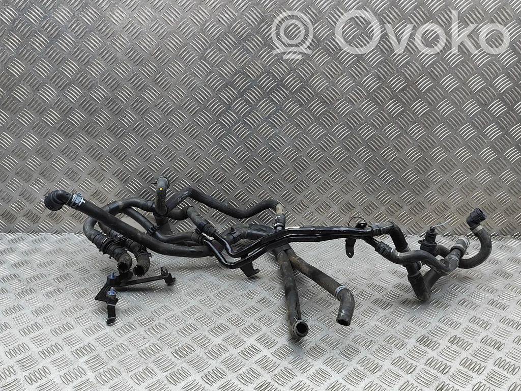 Volkswagen Multivan T7 Przewód / Wąż chłodnicy 