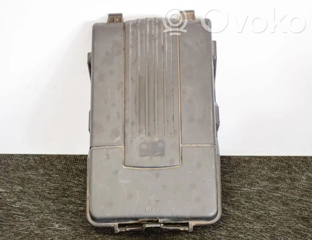Volkswagen PASSAT B7 Muu korin osa 