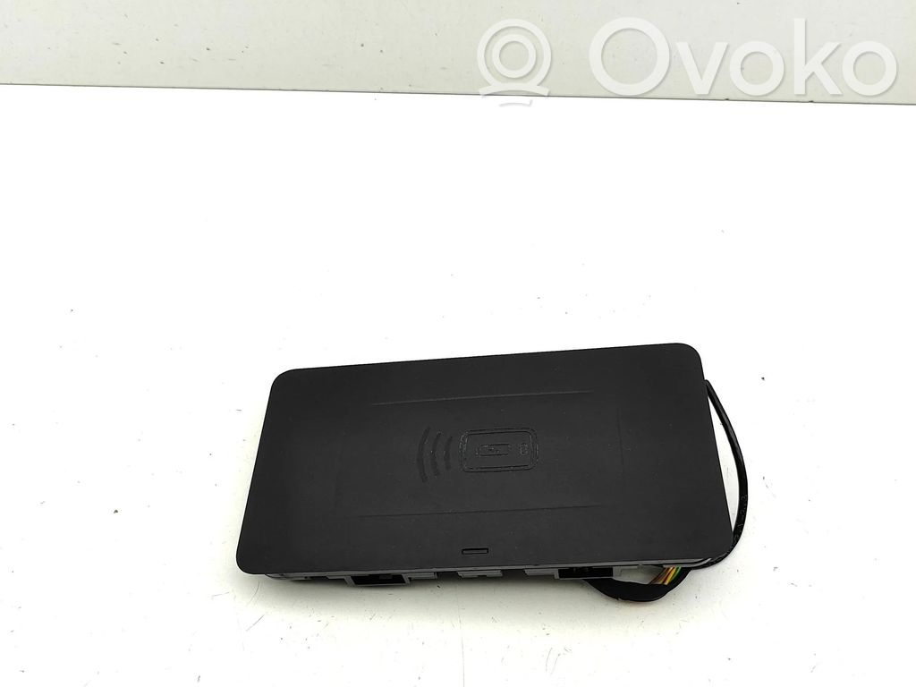 BMW 4 G22 G23 G24 G26 Wireless charging module 