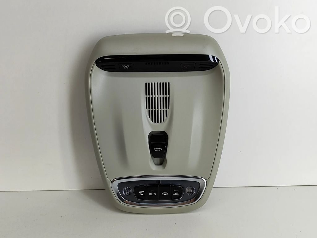 Etuistuimen valo   31479143