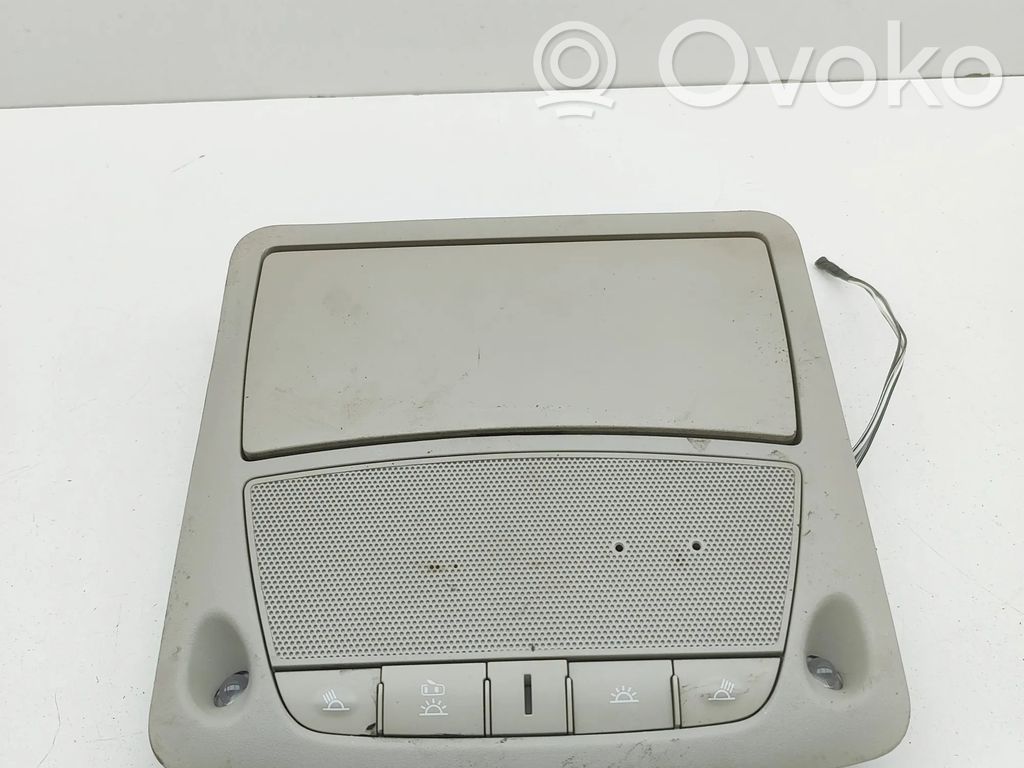 Nissan Navara D23 Etuistuimen valo 
