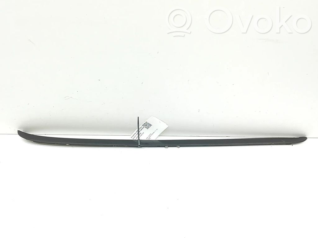 BMW X5 E70 Windshield trim 