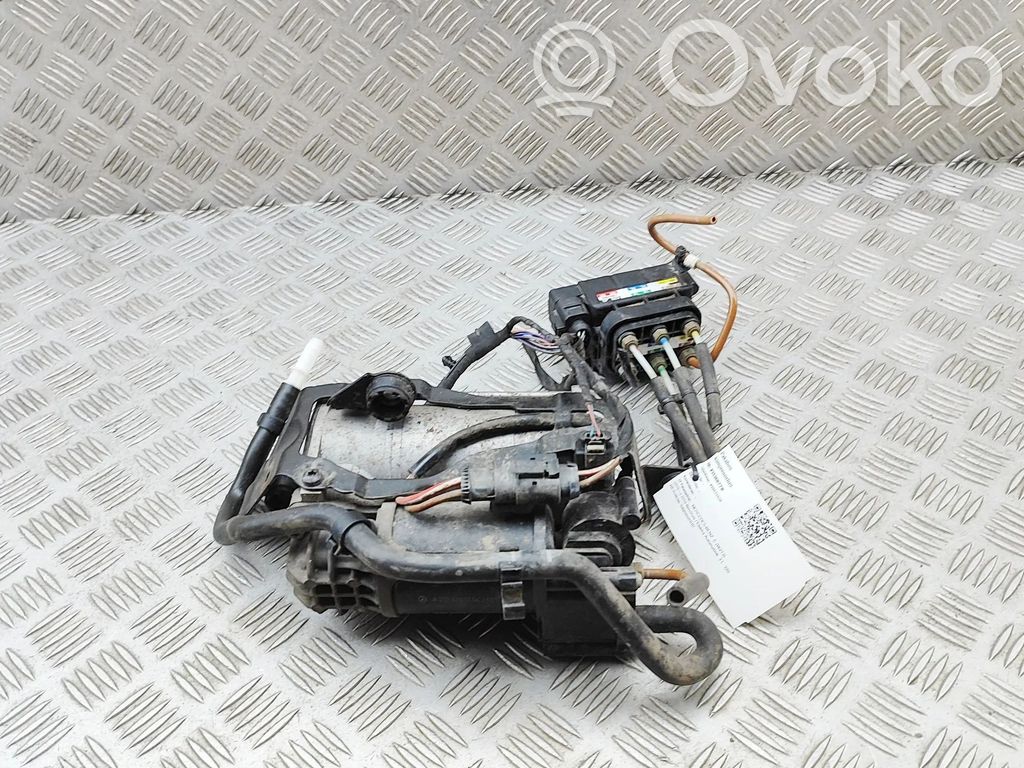 Mercedes-Benz E W213 Kompresor zawieszenia tylnego pneumatycznego 
