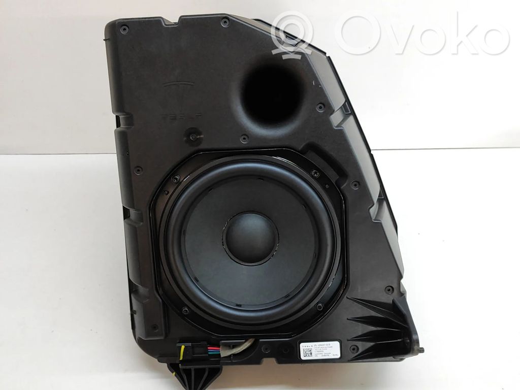 Tesla Model Y Subwoofer 