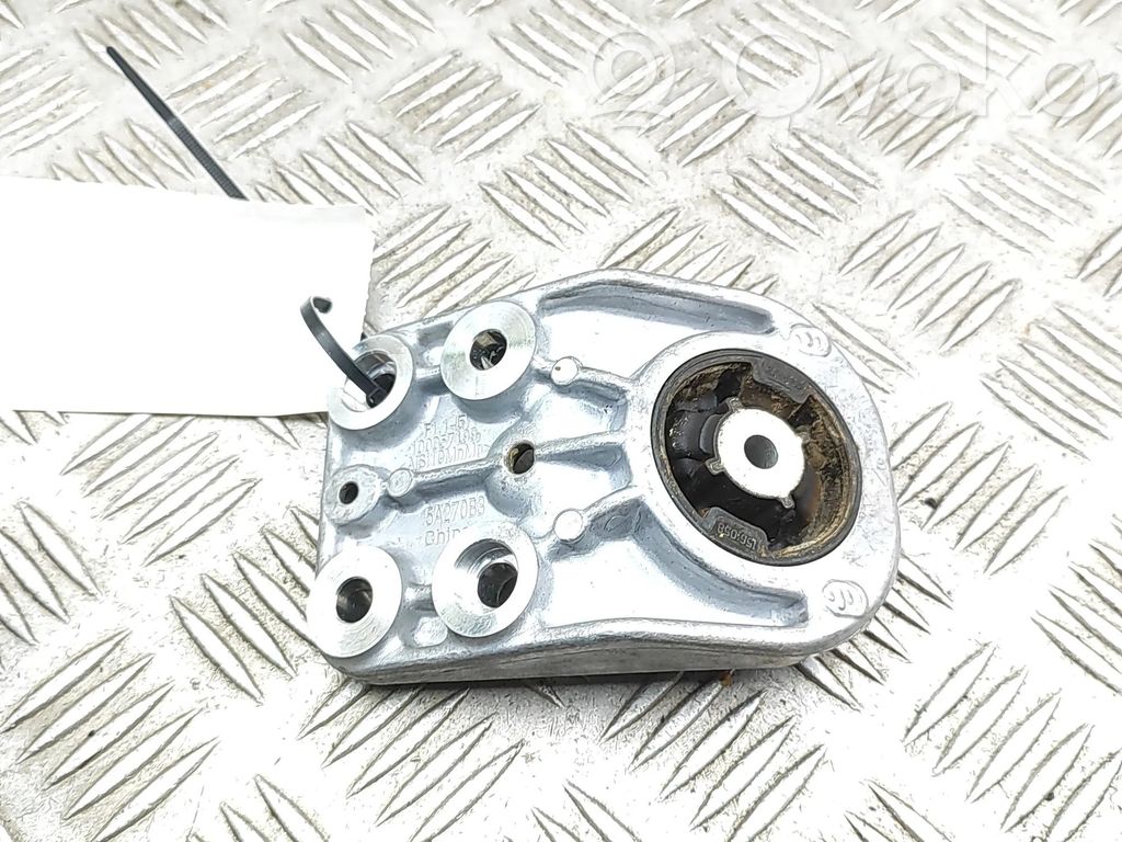 BMW 5 G60 G61 A/C compressor mount bracket 