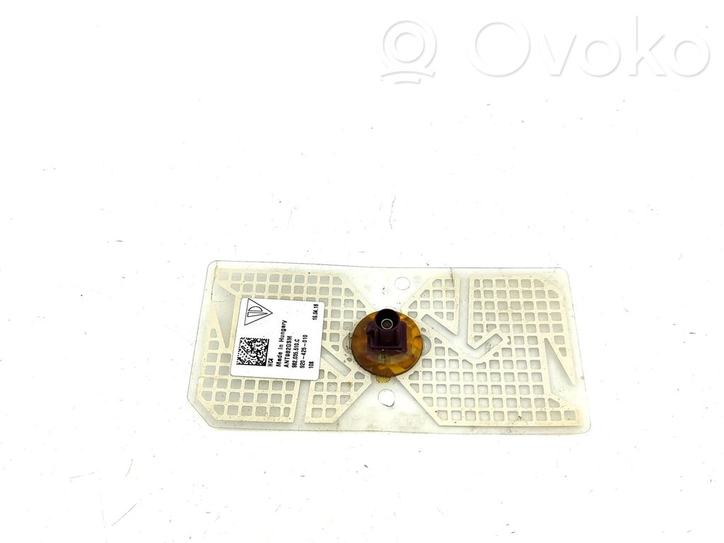 Porsche Cayenne (9Y0 9Y3) Antenna GPS 
