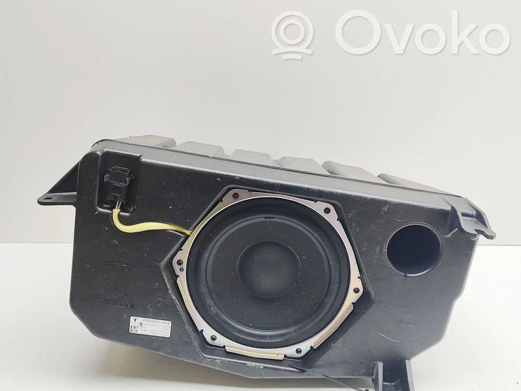 Tesla Model X Altavoz subwoofer 