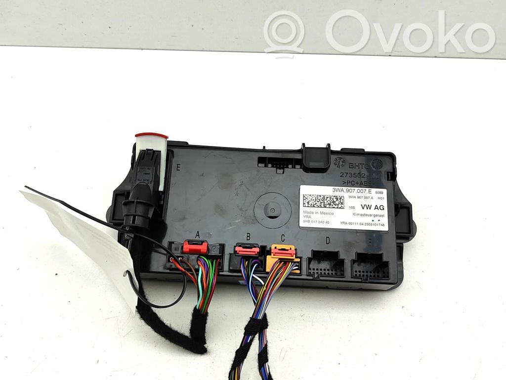 Volkswagen Tiguan Climate control unit 