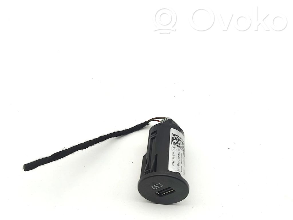 Iveco Daily 6th gen Enchufe conector USB 