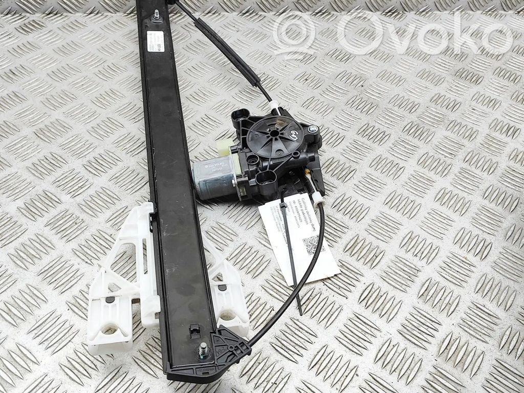 Audi RS Q3 Sportback Mechanizm podnoszenia szyby tylnej bez silnika 