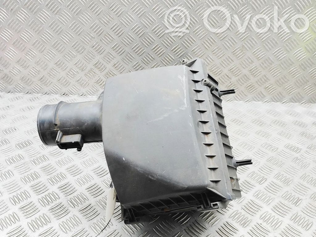 Opel Vivaro Scatola del filtro dell’aria 