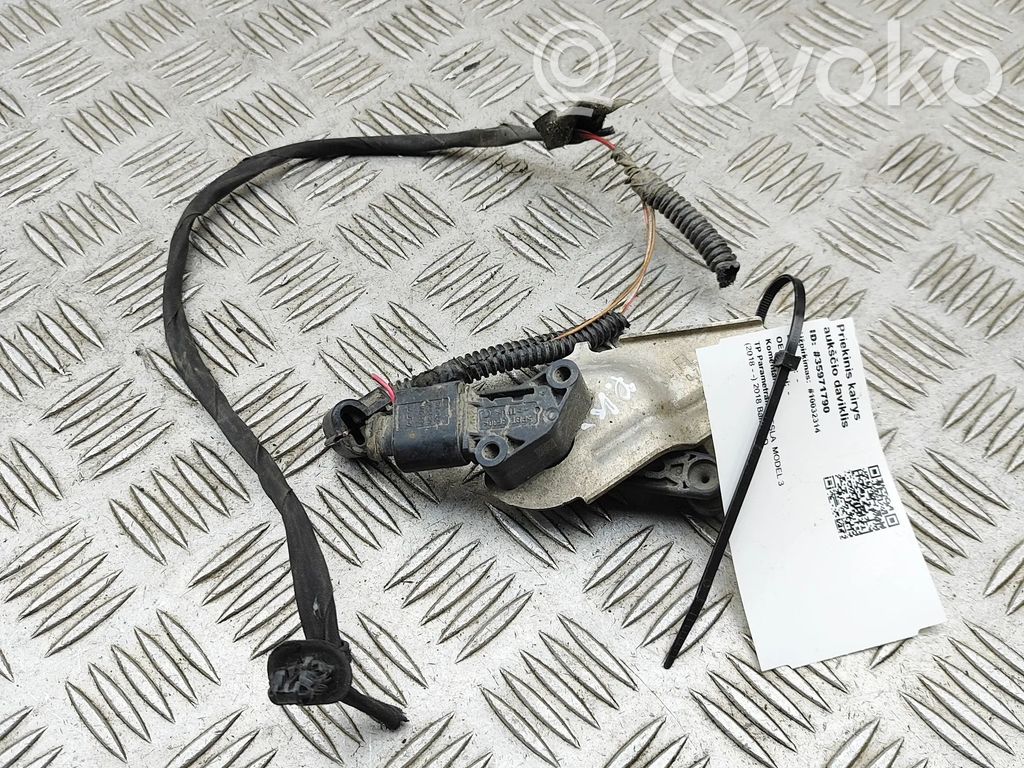 Tesla Model 3 Headlight/headlamp level sensor 