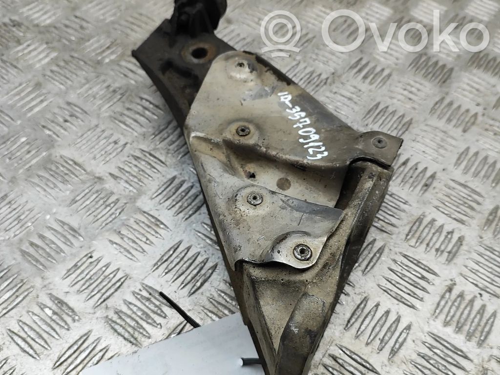 BMW X6 E71 Engine mounting bracket 