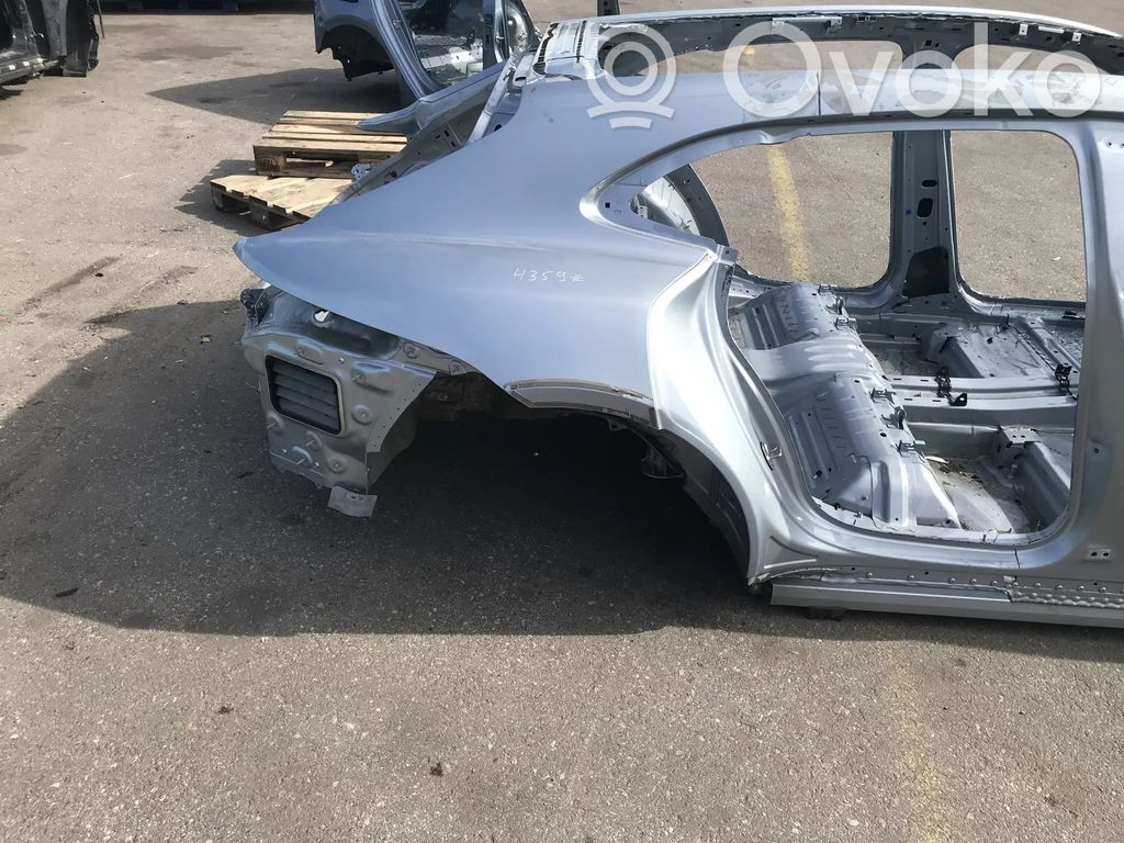 Panel lateral trasero