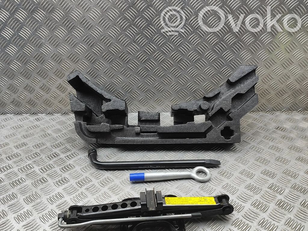 Jaguar XE Tool set 