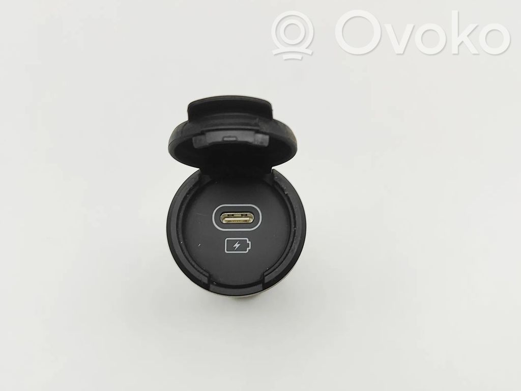 KIA EV6 USB socket connector 