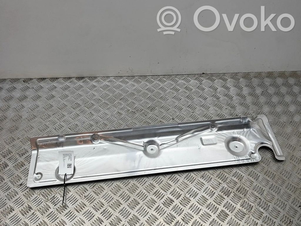 BMW X6 G06 Paracalore nel vano motore 