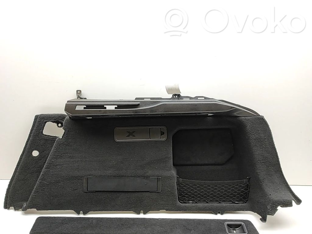 BMW X6 G06 Boczek / Tapicerka / bagażnika 