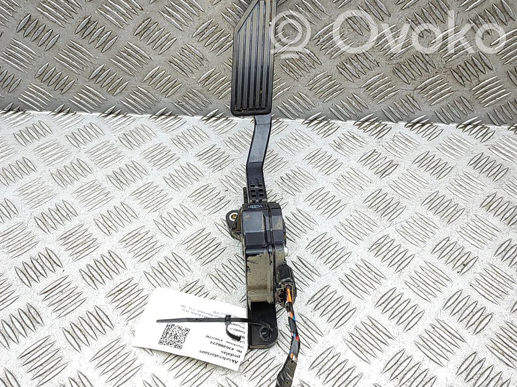 Isuzu D-Max Gaspedal 