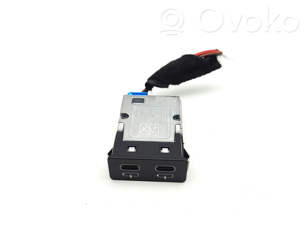 BMW 2 F44 Priză USB 