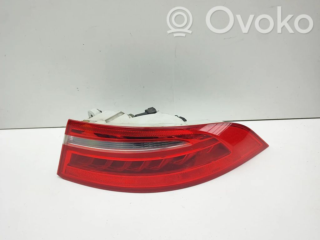 Jaguar XE Luci posteriori