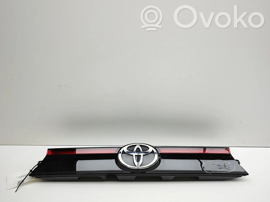 Toyota Yaris Cross Lampă spate în capacul portbagajului