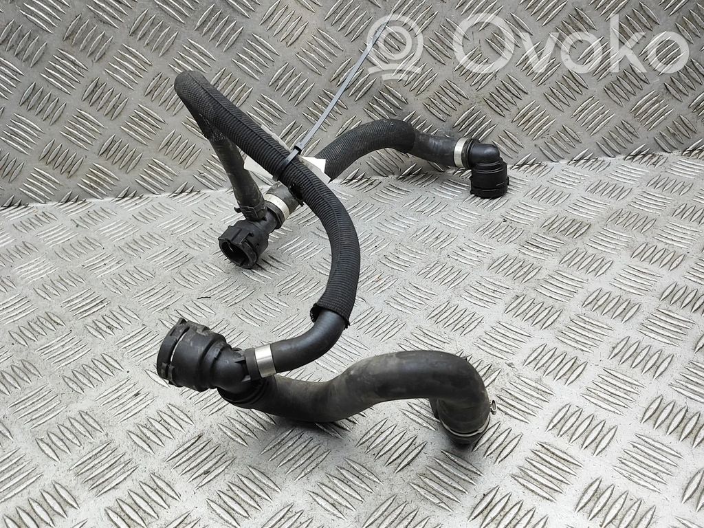 Mercedes-Benz E W238 Conductă/furtun lichid de răcire motor 