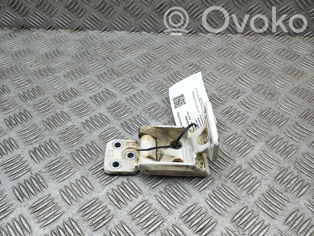 Volkswagen Crafter Zawias dolny drzwi tylnych 