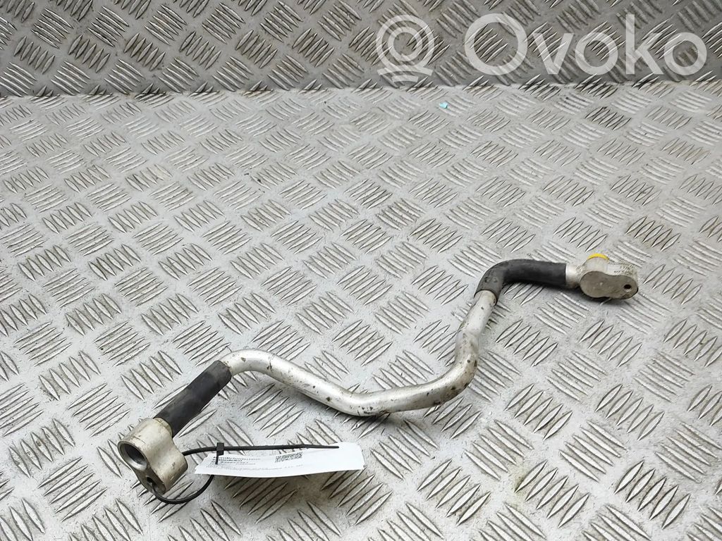 Audi RS5 Ilmastointilaitteen putki (A/C) 